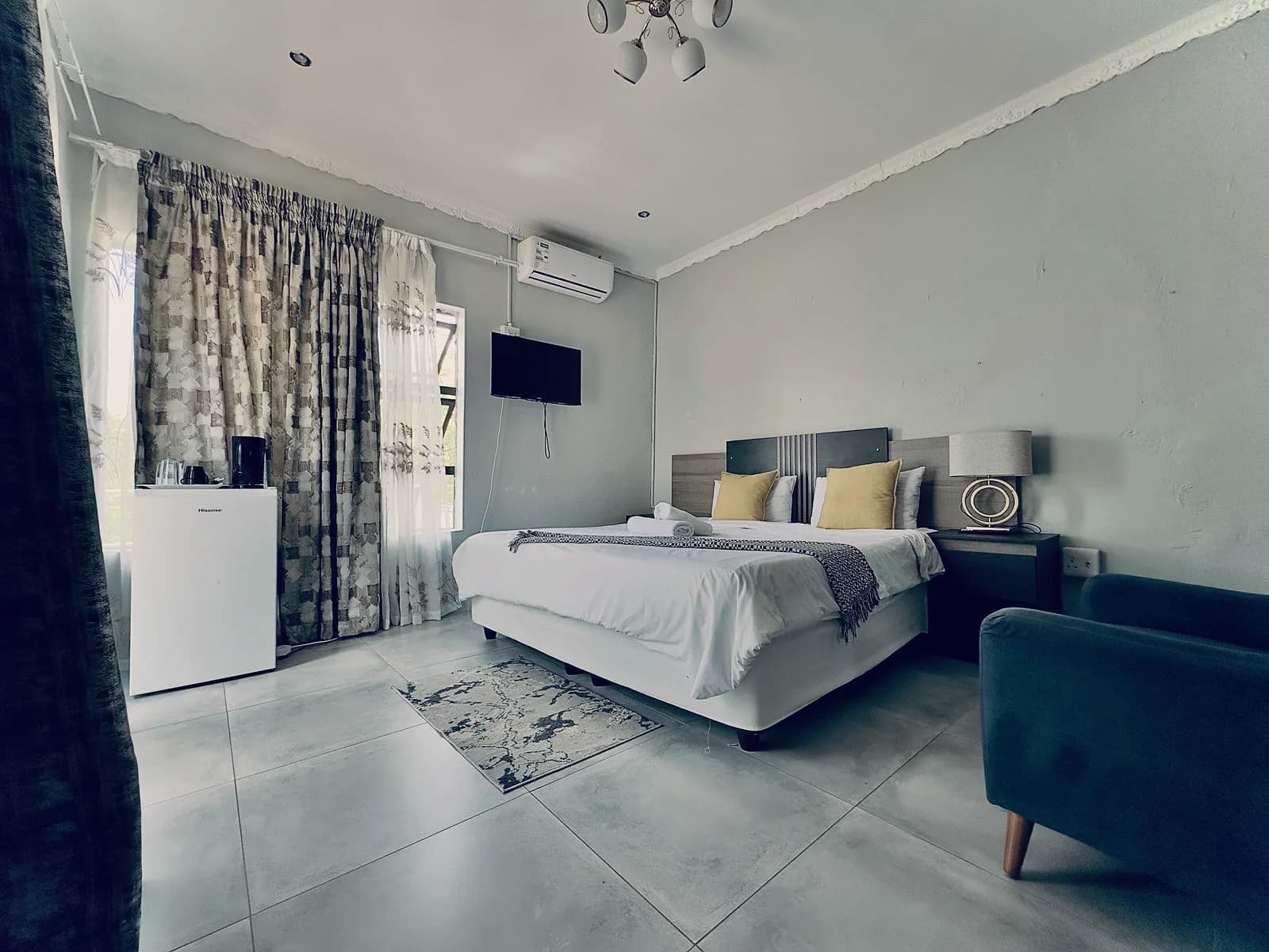 Family Room 2, photo 2